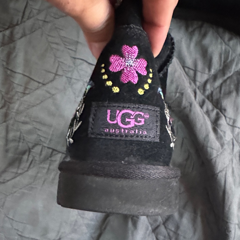 UGG Black Ankle Boots with Vibrant Embroidery - Picture 3 of 5